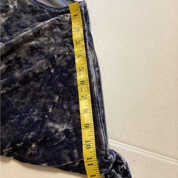 Kim & Cami Blue Velvet Large Blouse - Picture 8 of 10